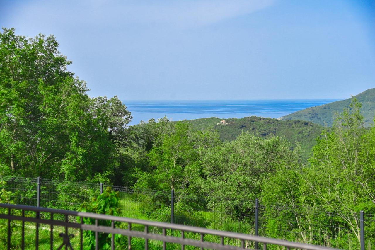 Sunset & Sunrise Villas In Stanisici-Two Villas With Common Pool Budva Dış mekan fotoğraf