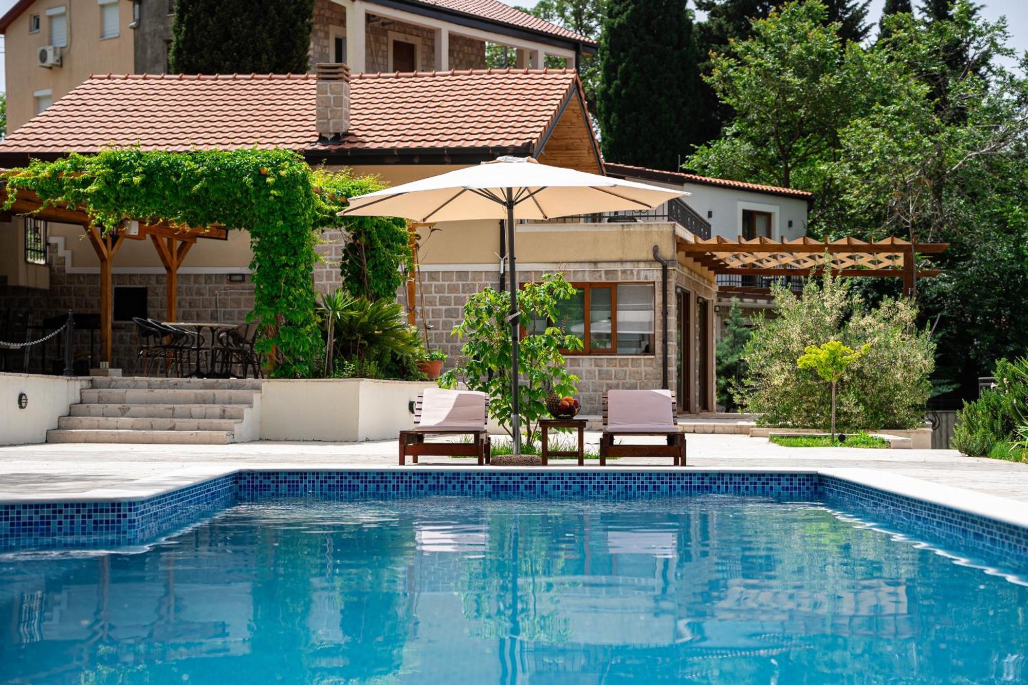 Sunset & Sunrise Villas In Stanisici-Two Villas With Common Pool Budva Dış mekan fotoğraf