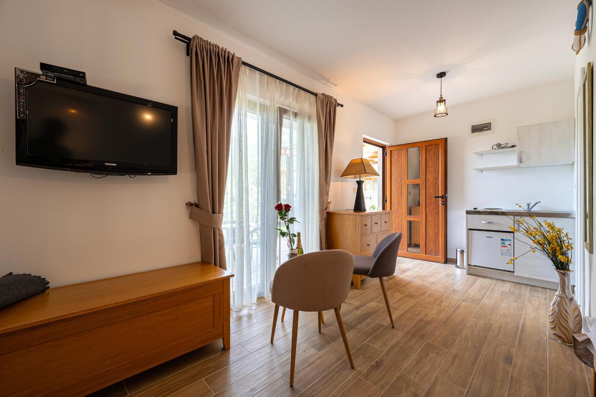 Sunset & Sunrise Villas In Stanisici-Two Villas With Common Pool Budva Dış mekan fotoğraf