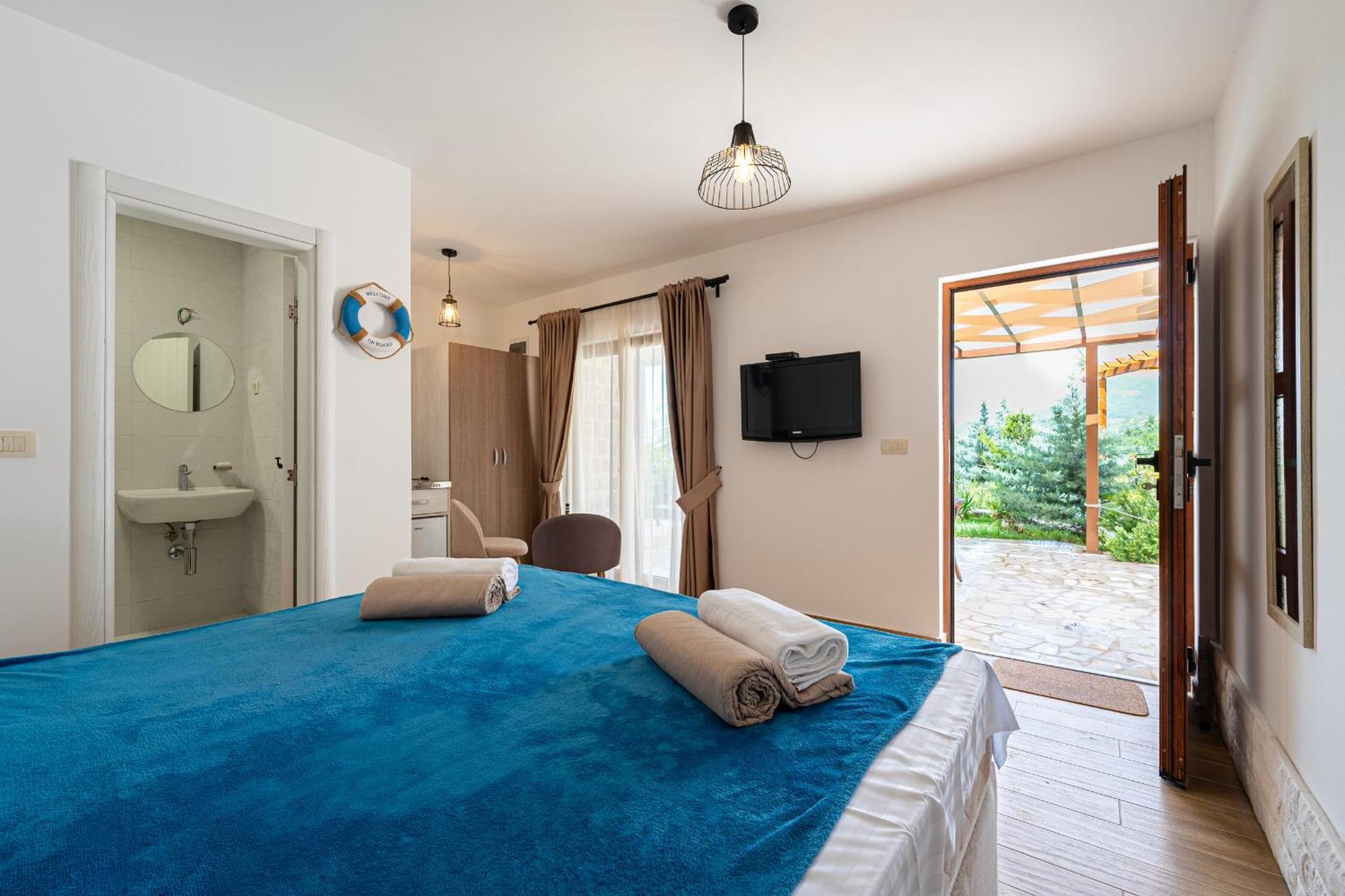Sunset & Sunrise Villas In Stanisici-Two Villas With Common Pool Budva Dış mekan fotoğraf