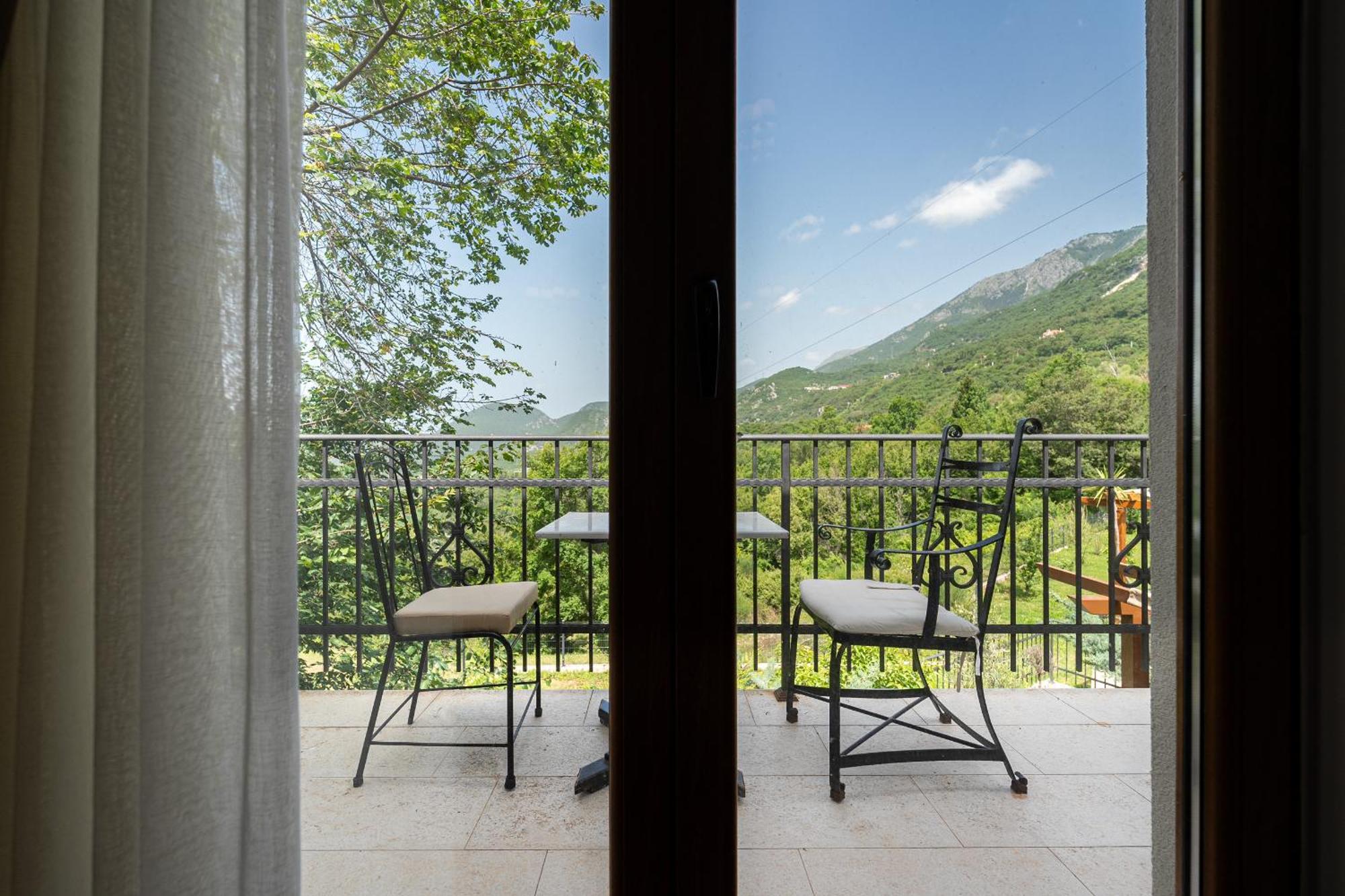 Sunset & Sunrise Villas In Stanisici-Two Villas With Common Pool Budva Dış mekan fotoğraf