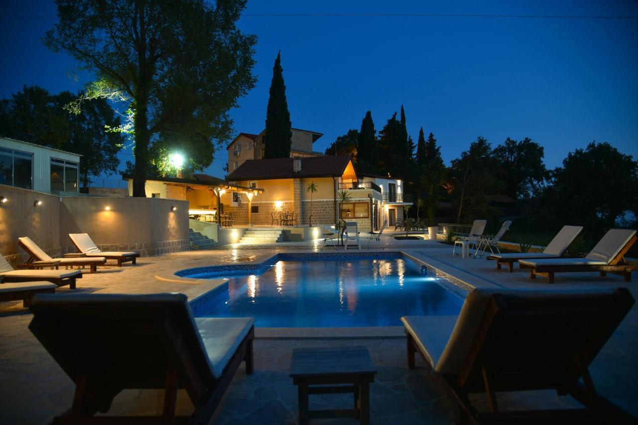 Sunset & Sunrise Villas In Stanisici-Two Villas With Common Pool Budva Dış mekan fotoğraf