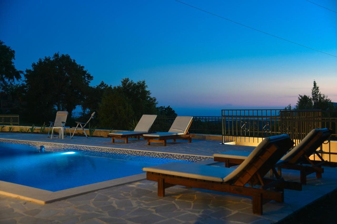 Sunset & Sunrise Villas In Stanisici-Two Villas With Common Pool Budva Dış mekan fotoğraf